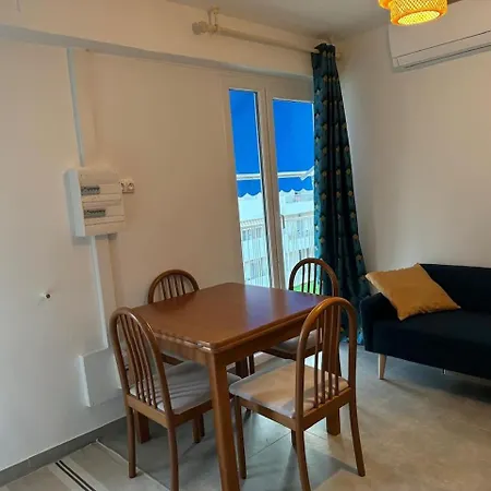 Bilocale Con Ampia Terrazza * מנטון