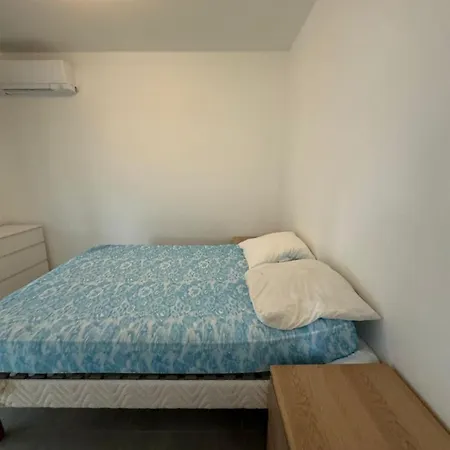 Bilocale Con Ampia Terrazza