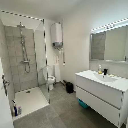 Apartament Bilocale Con Ampia Terrazza