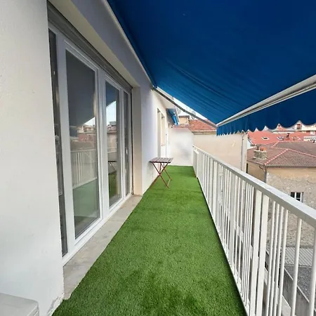 Bilocale Con Ampia Terrazza Mentona